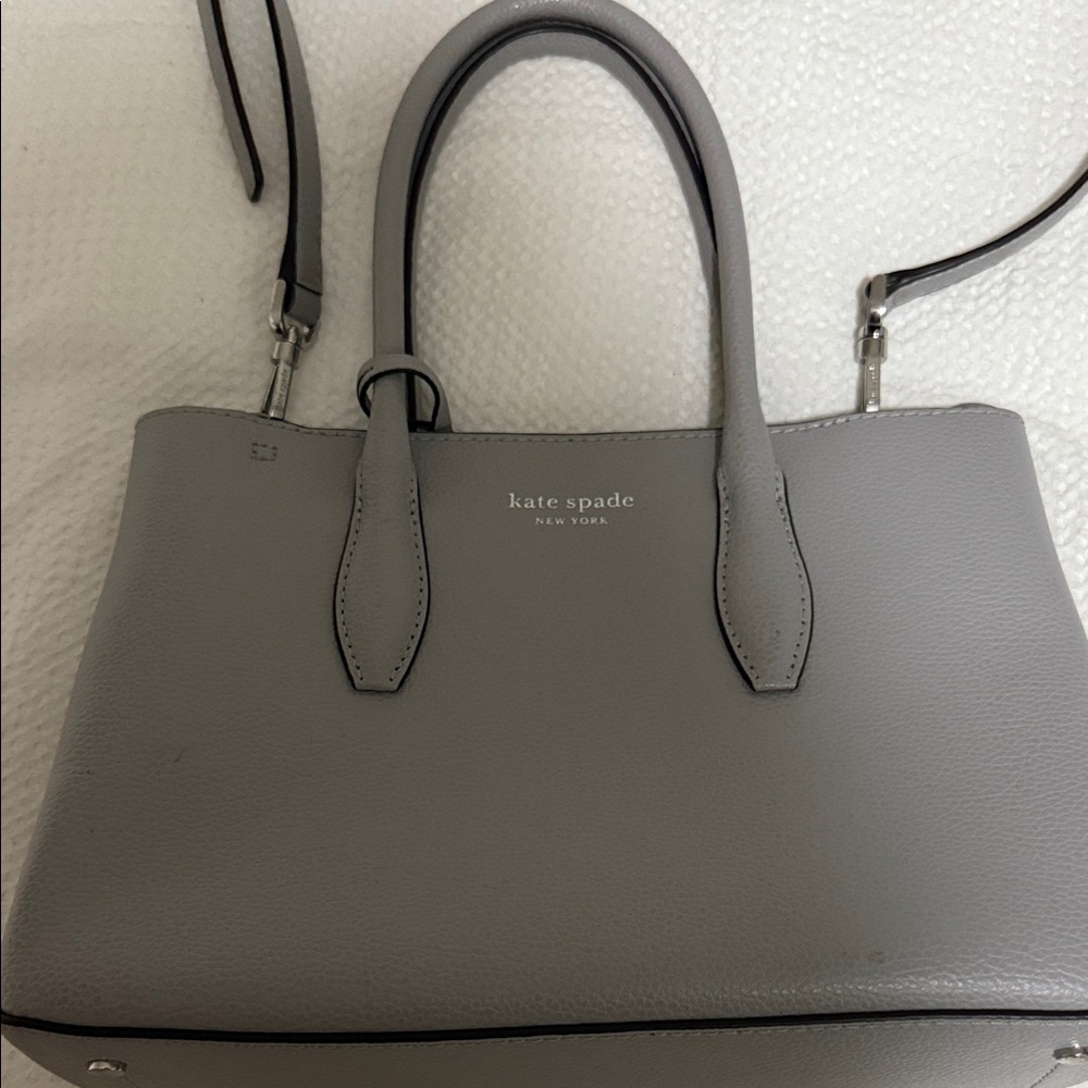 Kate Spade Gray Cross Body Bag with Adjustable Strap - Picture 3 of 4